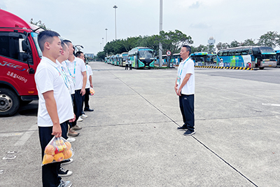 E:2023.77.28【助力大运】以关爱鼓舞士气，拼全力备战大运——pg电子持续开展慰问活动官网20230728-01-彤熙4.jpg